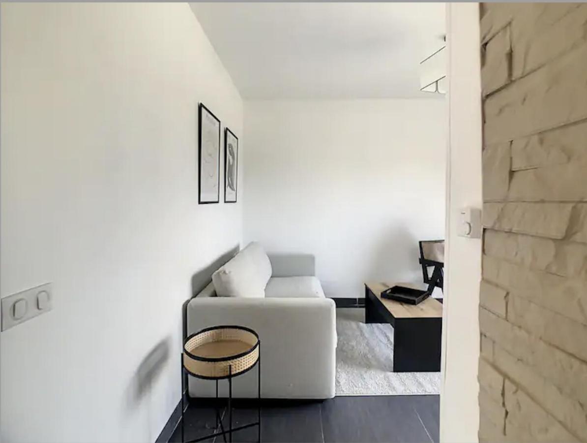 Appartement Superbe 2p Avec Place De Parking Antibes